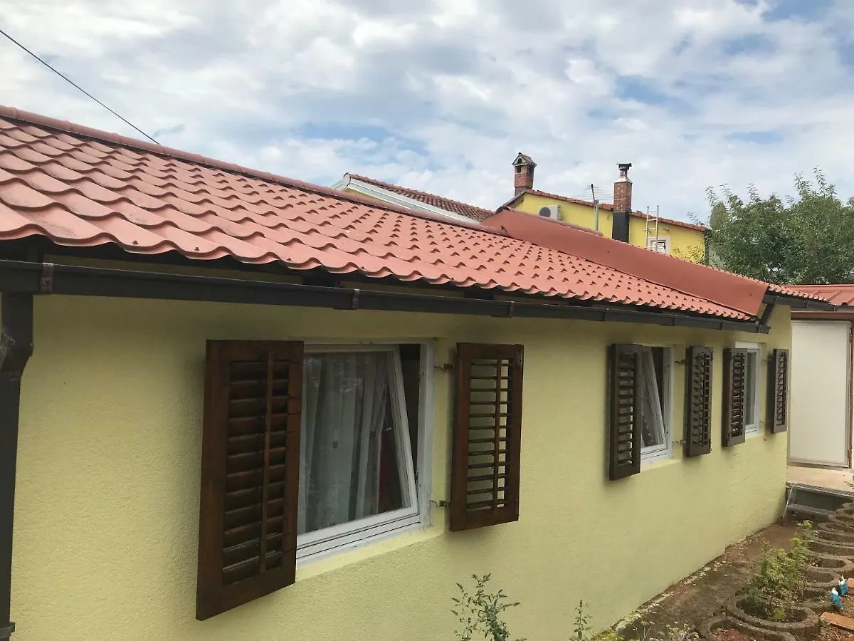 Villa Apartman Sanjkovic à Rovinjsko Selo Hébergement de vacances